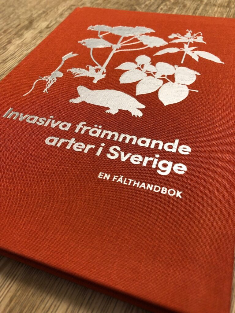 Framsida av fälthandbok IAS